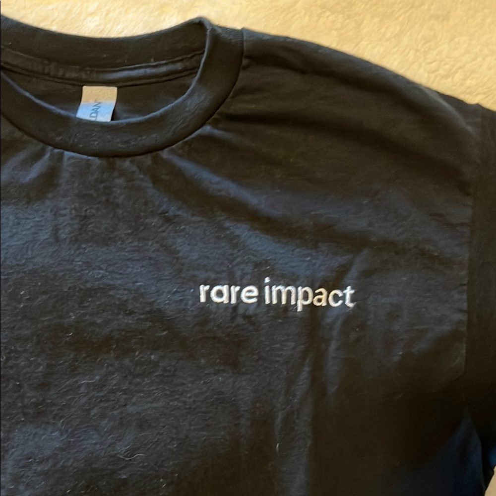 Rare Beauty Rare Impact Black T-Shirt size medium